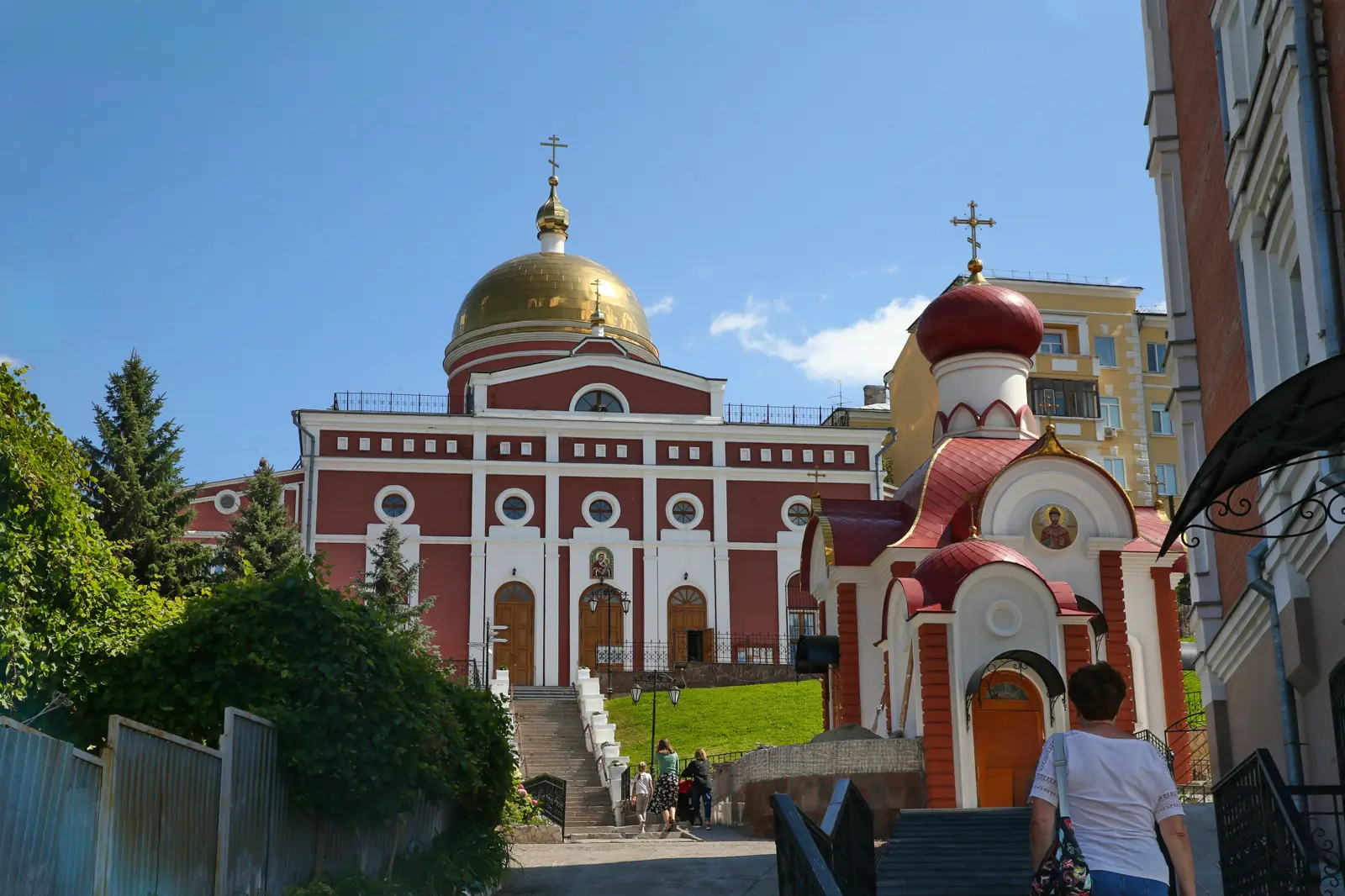 Самара: перекрёсток времён и событий (на вашем авто)